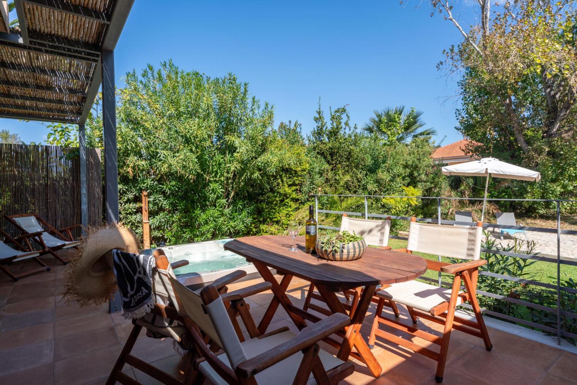 Klaritz Luxury Suites Lassi  Dış mekan fotoğraf